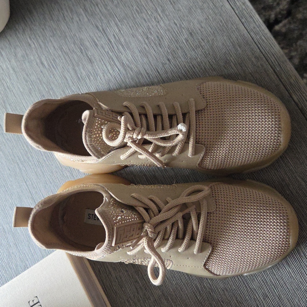 Steve Madden Beige Women's Sneakers
